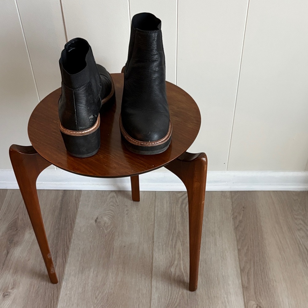 Eileen Fisher Black Leather Boots Women’s Size 7.5